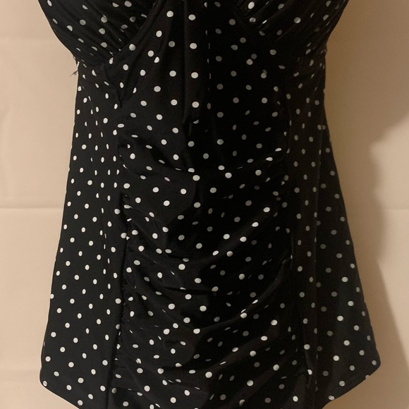 Love My Curves One Piece Bathing Suit Size 20 Black and White Polka Dot - Picture 1 of 14